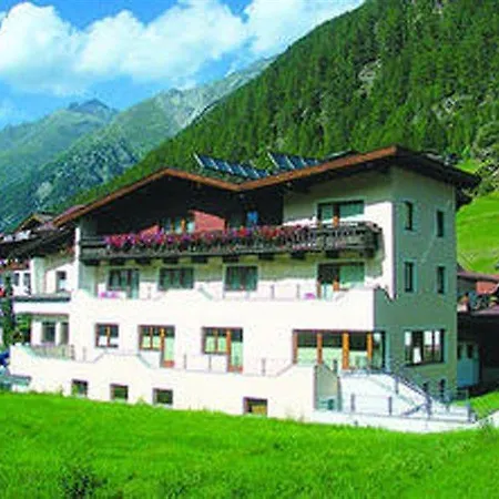Alpenheim Joergele Hotel